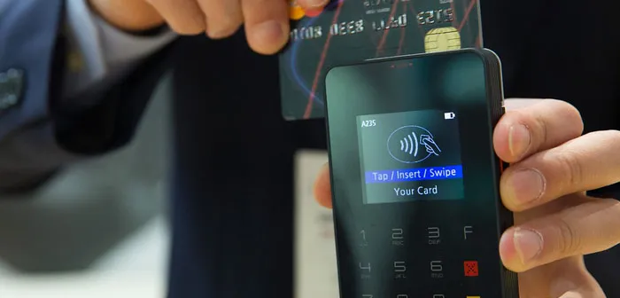 Fintech, banke, kartične firme… Ko zapravo upravlja vašim novcem?