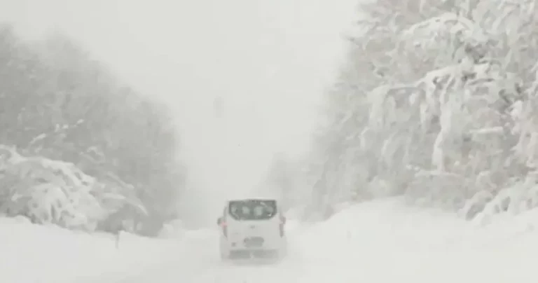 Stanje na cestama: Snijeg otežava saobraćaj, potreban oprez