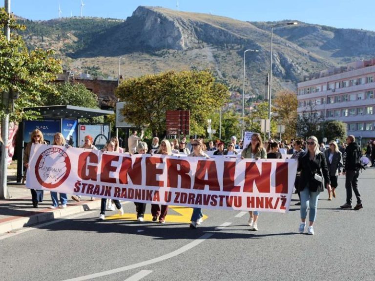 Mostar: Protestna šetnja zdravstvenih radnika najavljena za utorak