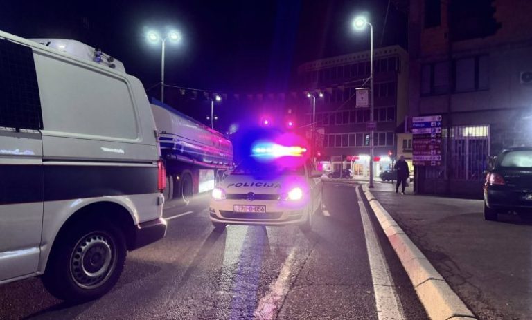 Konjic: Vozilo udarilo pješaka, povrijeđen i vozač kamiona koji je priskočio pomoći!