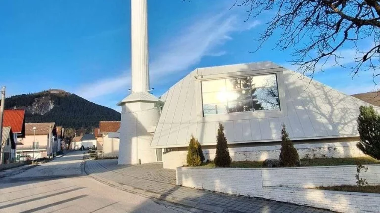 Kupres: Imam verbalno napadnut ispred džamije, slučaj prijavljen policiji
