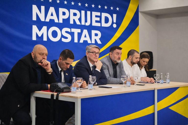 Pokret Naprijed BiH: “Institucije služe građanima, ne elitama”