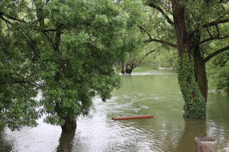 Civilna zaštita HNK: Rijeke se povlače, velike poljoprivredne površine i dalje pod vodom