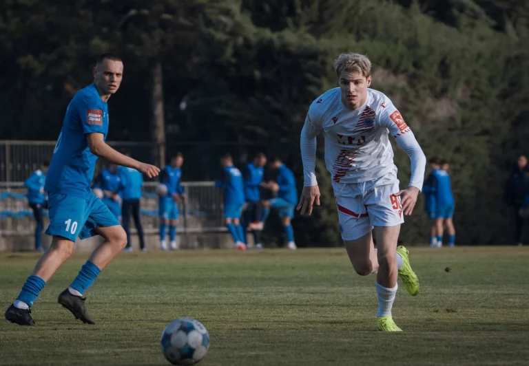 Zrinjski nemilosrdan prema Jadranu iz Ploča