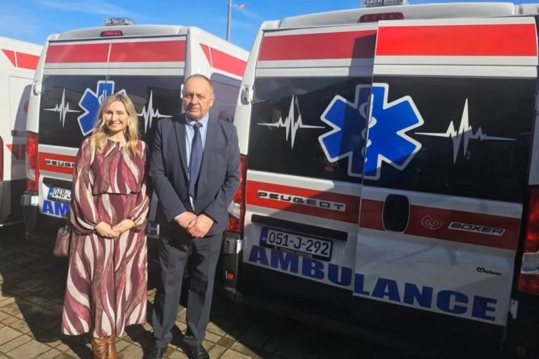 Zahvaljujući pomoći Vlade Federacije: Prozor-Rama dobila novo sanitetsko vozilo