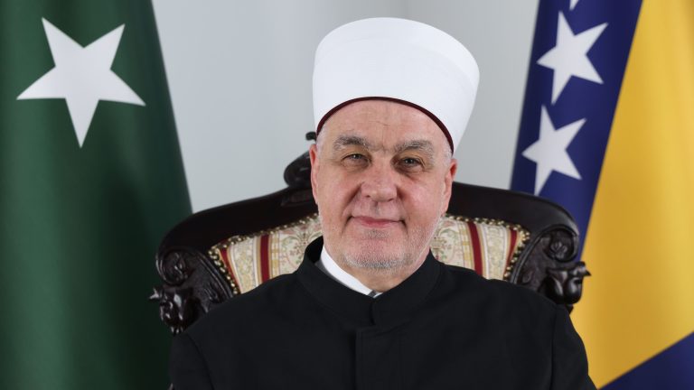 Ramazanska poruka reisu-l-ulema: Biti Bogu pokoran – privilegija u vremenu nemorala i nasilja