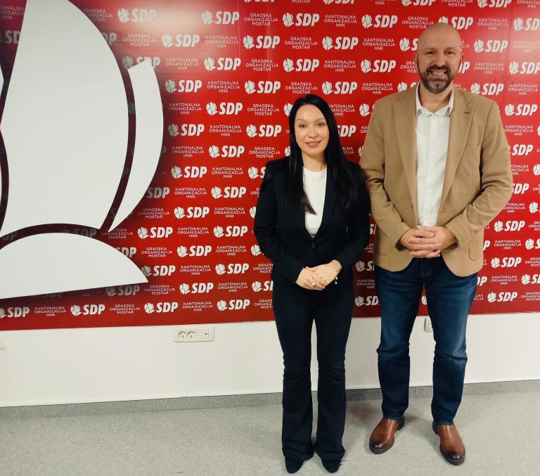 Šefica ureda OSCE-a, Julija Vitanova u posjeti SDP-u: Fokus razgovora na funkcioniranju gradske administracije