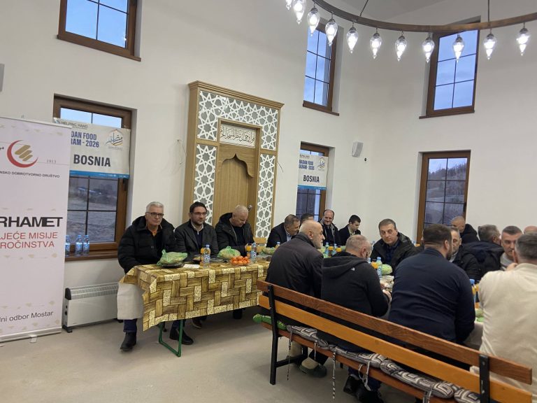 “Merhamet” RO Mostar: Zajednički iftar u nevesinjskom selu Gornja Bijenja