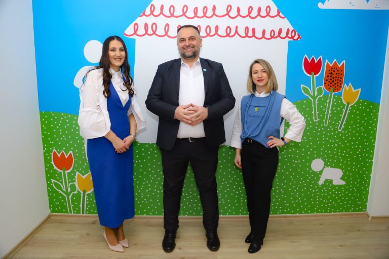 Jačanje sistema podrške djeci i porodicama: Otvoren SOS Centar za hraniteljstvo – udomiteljstvo u Mostaru