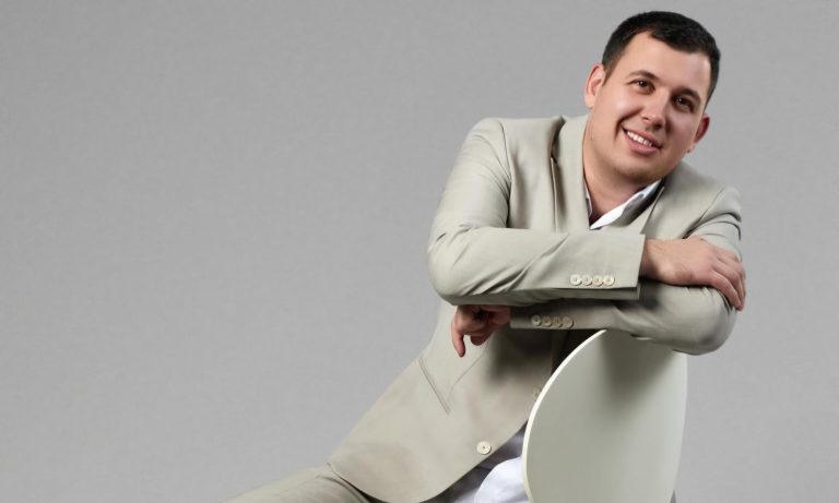 Mostarski pjevač Valentino proslavio 30. rođendan objavom drugog dijela albuma