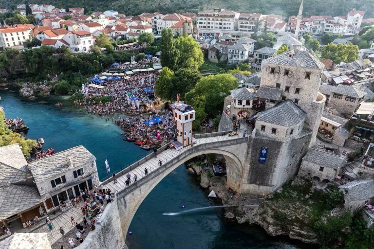 NES Mostar: “Vrijeme je da se svi koji obavljaju odgovorne funkcije nauče polagati račune građanima”