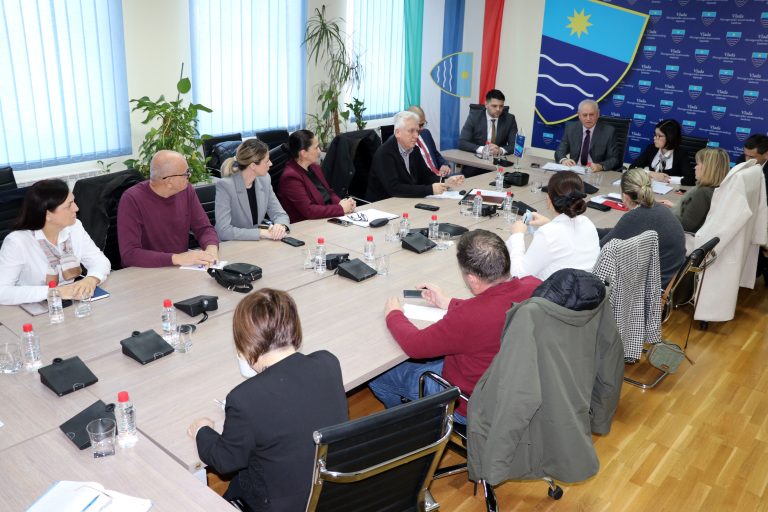 Vlada HNK nema više strpljenja za štrajkače: Od ponedjeljka puna usluga pacijentima