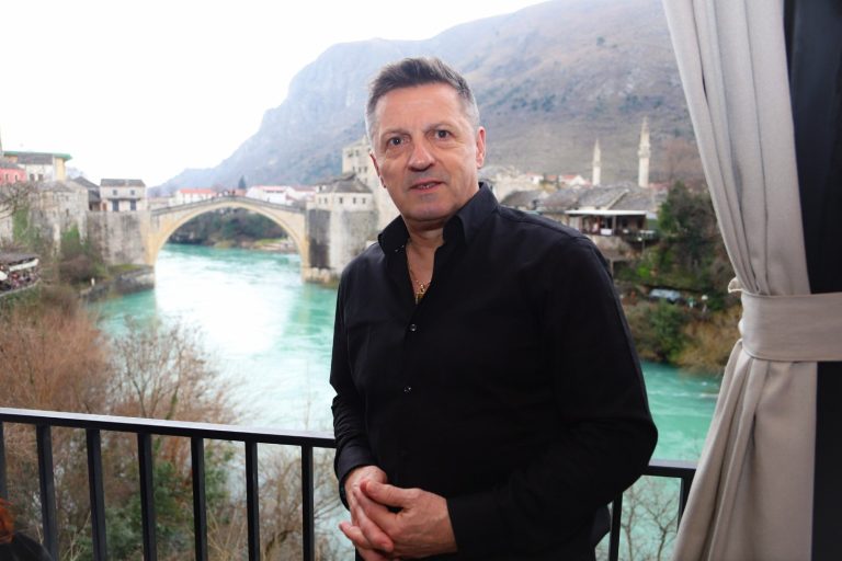 “Ramazan u Mostaru”: Bajramski koncert Nihada Alibegovića kruna manifestacije