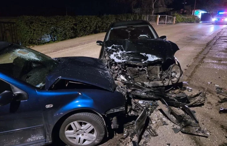 Mostar: Težak sudar na Bijelom brijegu, troje ozlijeđenih