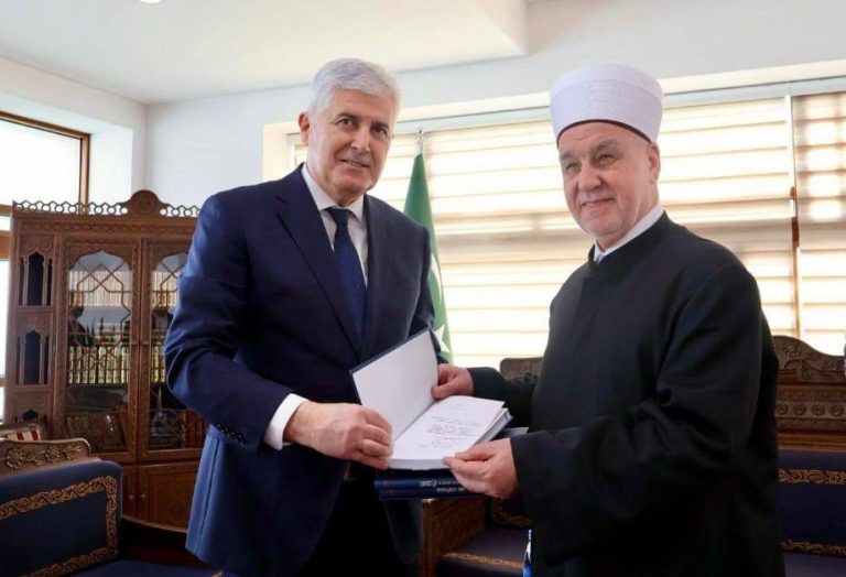 Čović u posjeti kod reisa Kavazovića: Je li pao dogovor oko Kazališta i “Mevlane”?