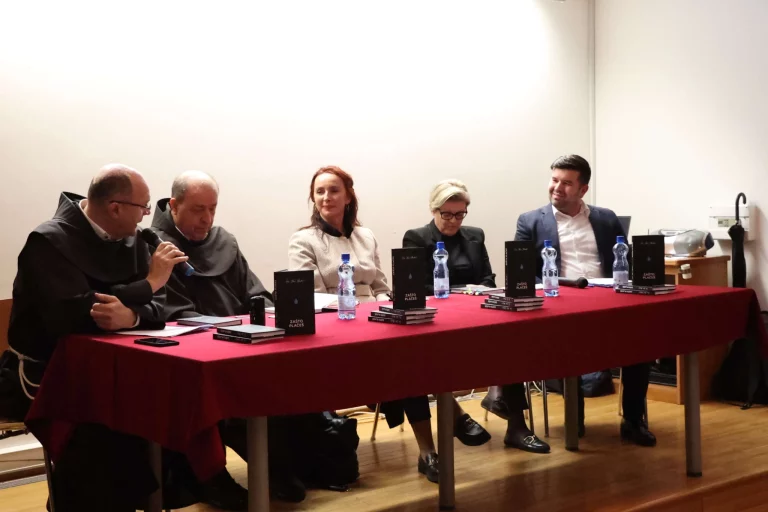 Mostar: Fra Iko Skoko predstavio svoju novu knjigu “Zašto plačeš”