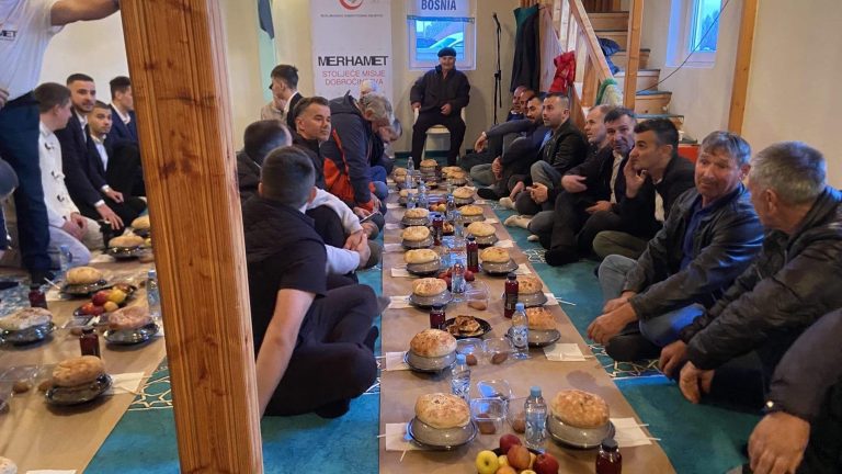 Regionalni odbor Merhameta Mostar: Zajednički iftar sa povratnicima u Kokorini