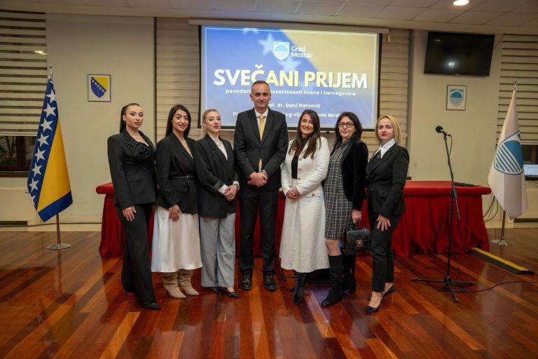 Gradska vijećnica: Predsjednik GV Đani Rahimić upriličio svečani prijem povodom Dana nezavisnosti BiH