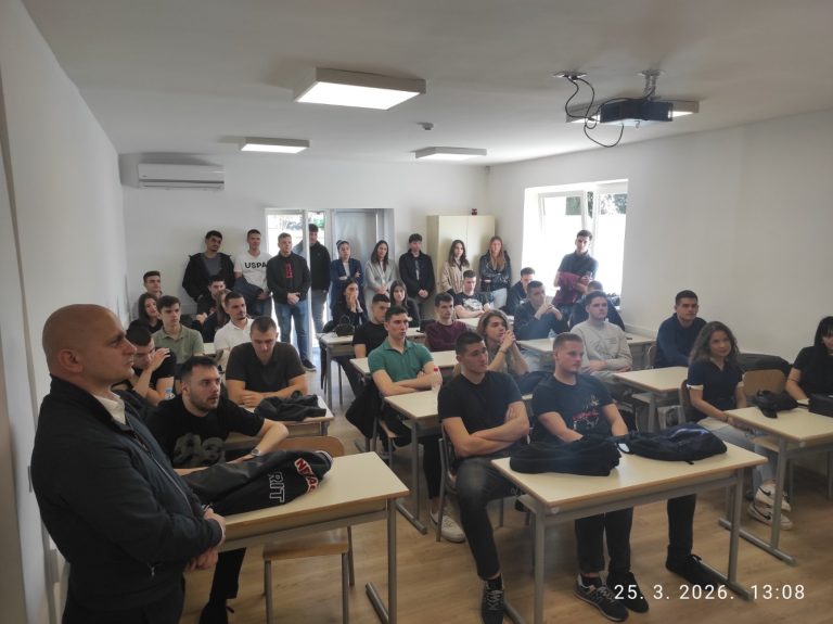 Mostar: Predstavnici Univerziteta “Džemal Bijedić” predstavili mogućnosti studiranja mostarskim srednjoškolcima