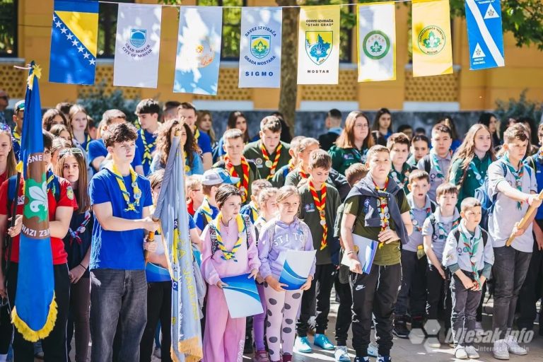 Pet stotina mladih izviđača ispunilo Mostar: Grad postao velika učionica na otvorenom
