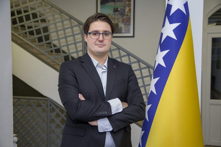 Ivor Perić: “Semir Efendić bi ponovo crtao ratne granice u Mostaru”