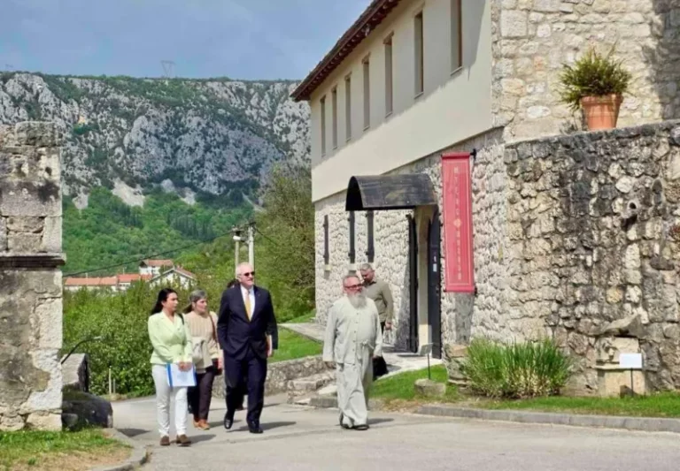 Ambasador OSCE-a u posjeti Mostaru i Širokom Brijegu: Fokus na borbi protiv korupcije i sigurnosti novinara