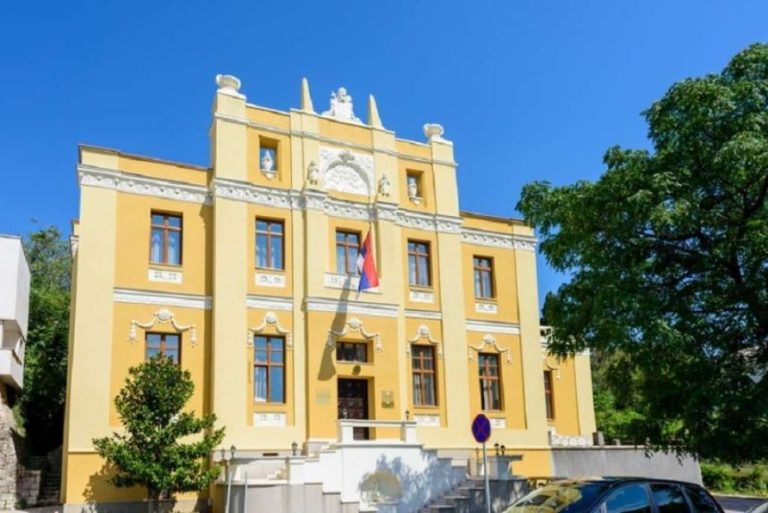 SPKD “Prosvjeta”: Dodijeljeno više od 300 stipendija “Vladimir Ćorović”