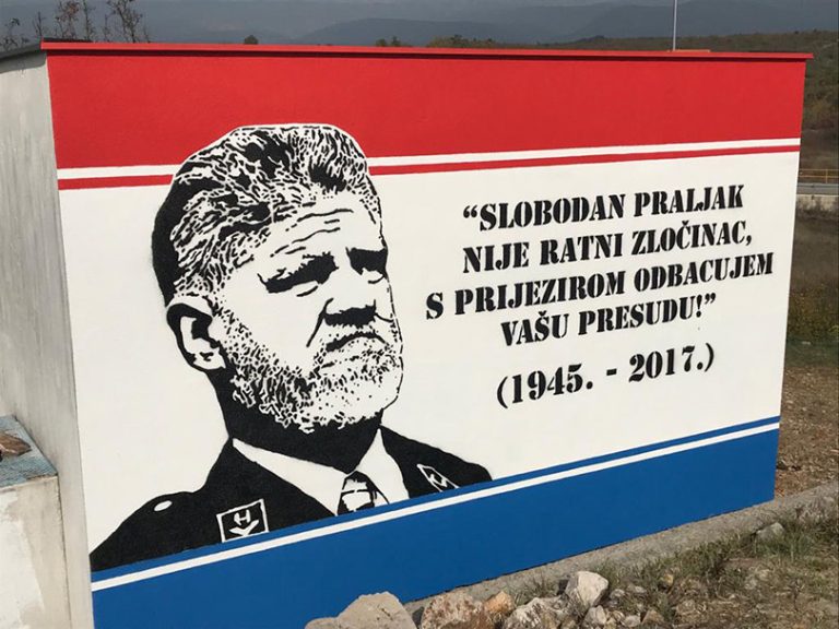 Ortiješ: Grupa doseljenika spriječila uklanjanje murala ratnom zločincu Slobodanu Praljku