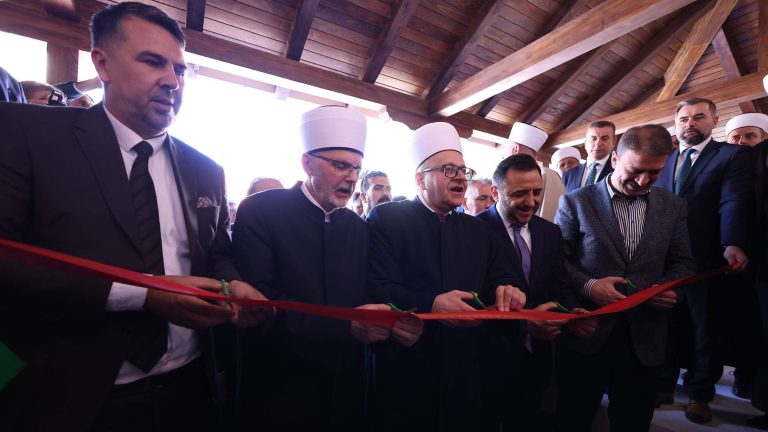Nevesinje: Svečano otvoren obnovljeni kompleks Dugalića džamije