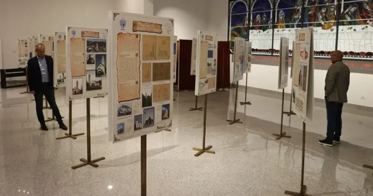 Mostar: Predstavljena izložba o katoličkim sakralnim objektima u BiH