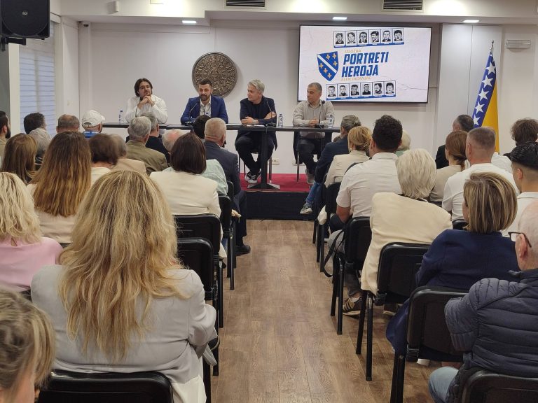 Mostar: Otvorena izložba “Portreti heroja” autora Alena Jaganjca