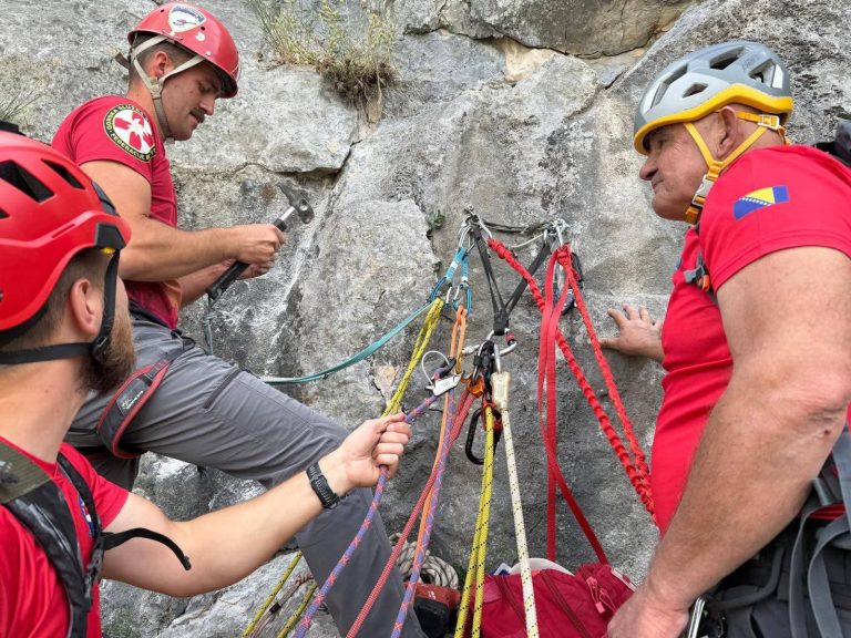 GSS Mostar: Vježba spašavanja u stijenskim uslovima održana u  Blagaju