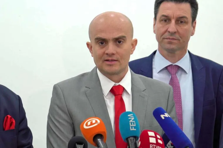 HRS: “Prestanite demonizirati HVO, Mostar pamti tko ga je branio kad je bilo najteže”