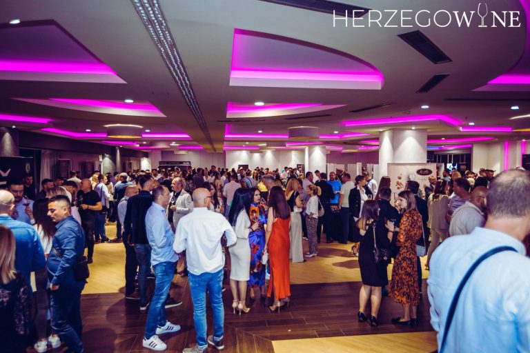 Herzegowine Festival: Vino i glamur na jednom mjestu u Mostaru