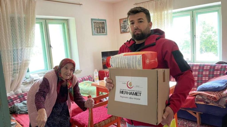 “Merhamet” podijelio 850 paketa pomoći u Hercegovini
