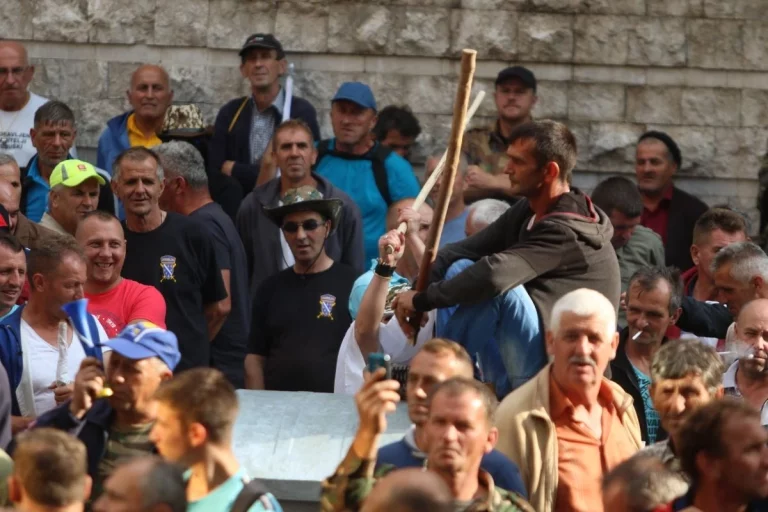 Otkud 383.500 boraca 30 godina nakon rata: Kad je potpisan Dejton bilo ih 250 hiljada