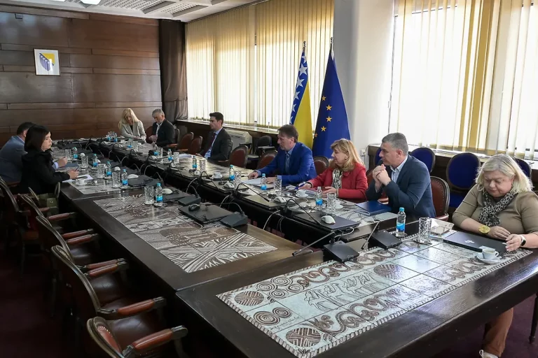 Premijeri HNK-a i ZHK-a sa federalnim ministrima o Prednacrtu zakona o vodnim uslugama u FBiH