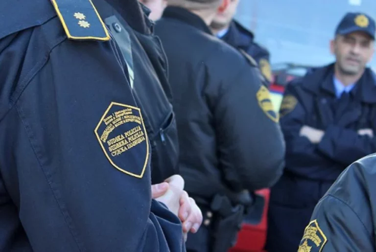 Prvi dan mu na poslu: Sudski policajac jučer završio obuku na Policijskoj akademiji, a danas se ranio iz pištolja u Sudu u Mostaru