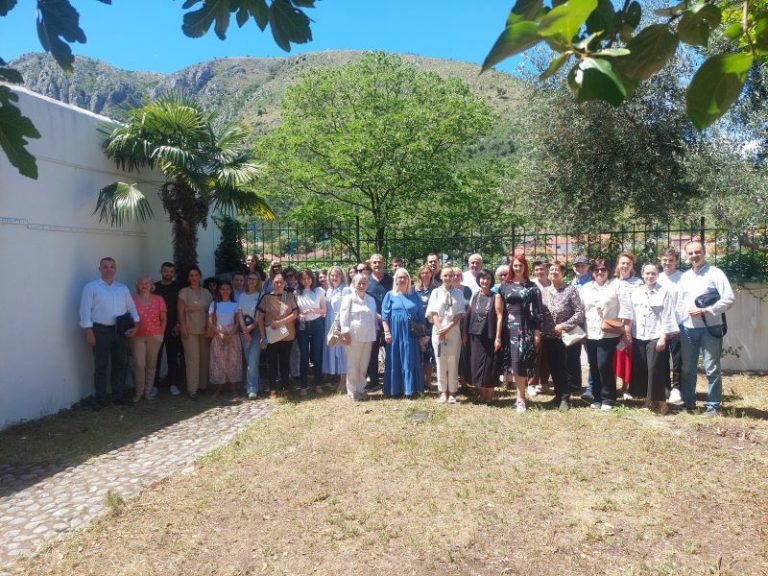 Mostar: Održan okrugli sto o upravljanju vodama i predstavljen Priručnik za građane