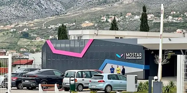 Gradsko vijeće će razmatrati koncesiju: Ponuda američke kompanije za dva aerodroma vrijedna 250 miliona dolara