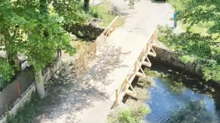 Konjic: Uređenje i obnova drvenog mosta na Boračkom jezeru