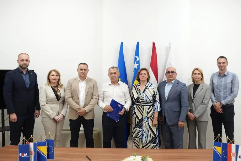 Ministarstva unutrašnjih poslova dva kantona i Sveučilište u Mostaru potpisali Memorandum o saradnji i Sporazum o partnerstvu