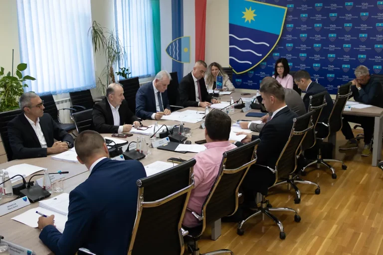 Vlada HNK oprema ronilački tim MUP-a za spasilačke intervencije na vodi i pod vodom