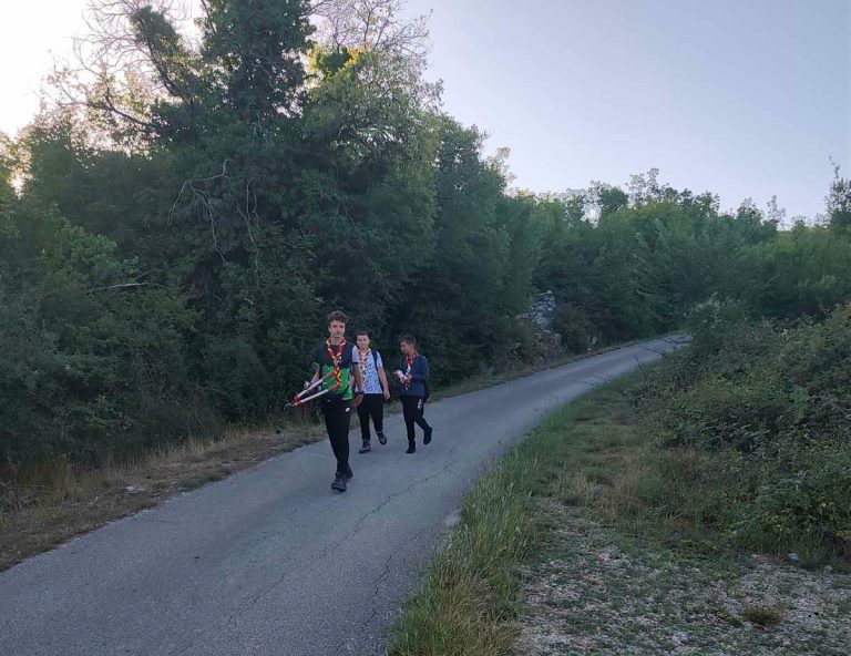 U toku pripreme za “Marš sjećanja”: Izviđači iz Stoca čistili i markirali trasu