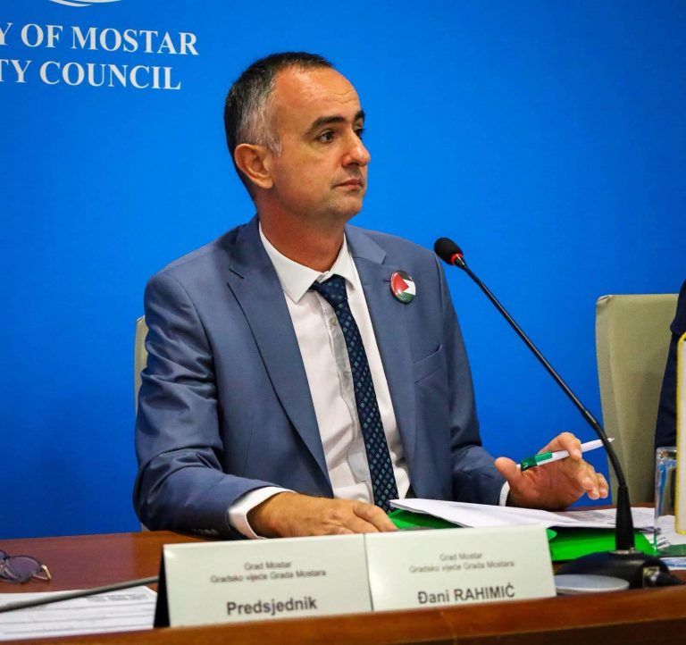 Rahimić traži otkazivanje koncerta Dženana Lončarevića u Mostaru: “Samopoštovanje nema cijenu”