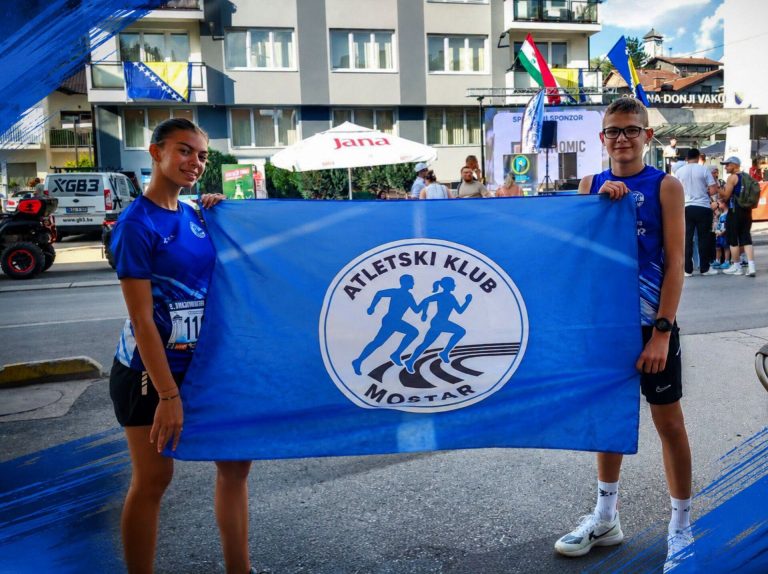 Mladi atletičari AK Mostar uspješni u Donjem Vakufu: Kenan Konjić osvojio zlato, Dajra Didik bronzu
