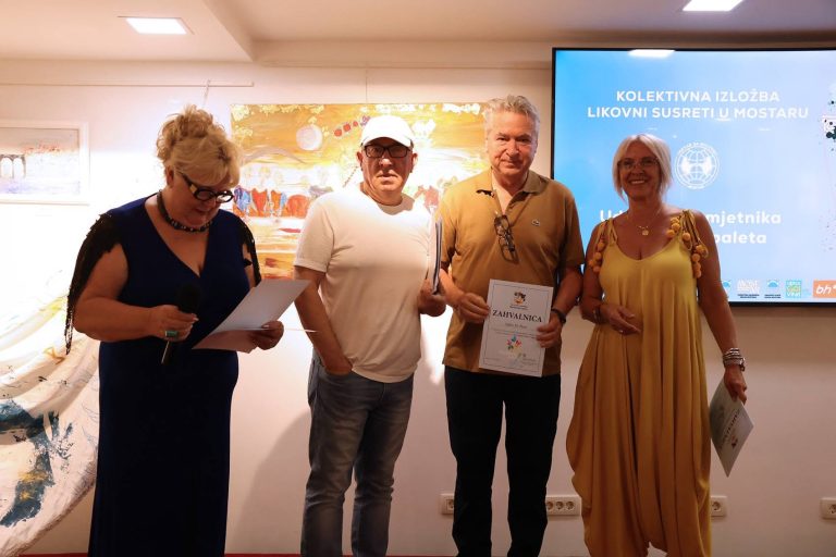 Otvorena kolektivna izložba „Likovni susreti 2026“: Mostarska paleta okupila 36 umjetnika i odala počast doajenu Mustafi Pezi