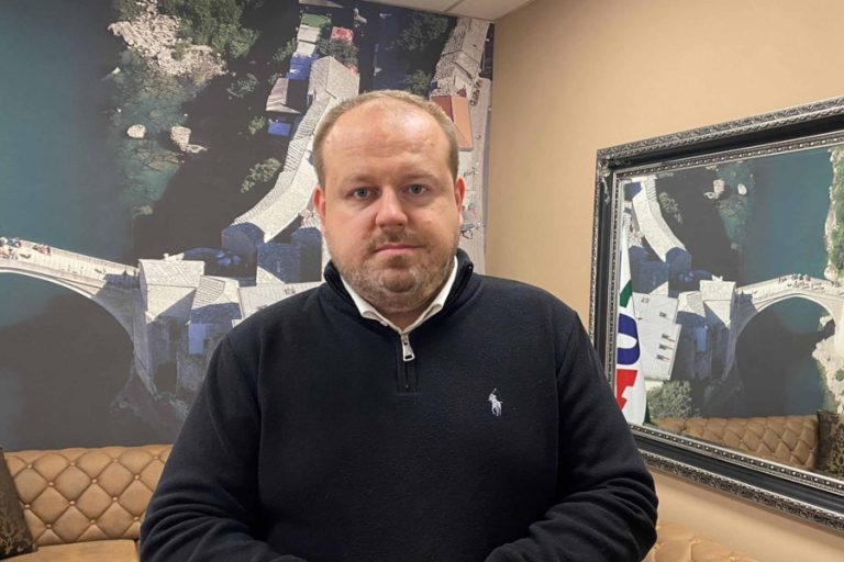 Šabanović: “Otpušteni radnici su žrtve nacionalne politike HDZ-a koja ne prihvata drugo i drugačije!”