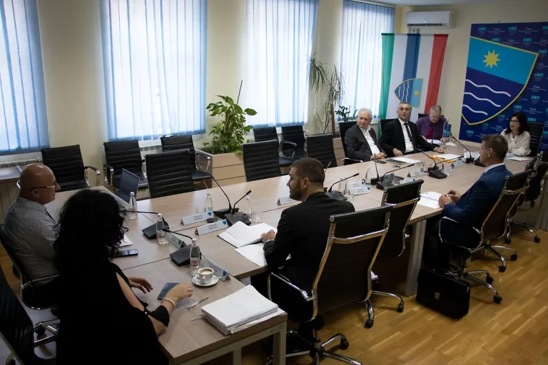 Nije bilo kvoruma: Propala sjednica Vlade HNK, ministri SDA i SDP-a nisu se pojavili