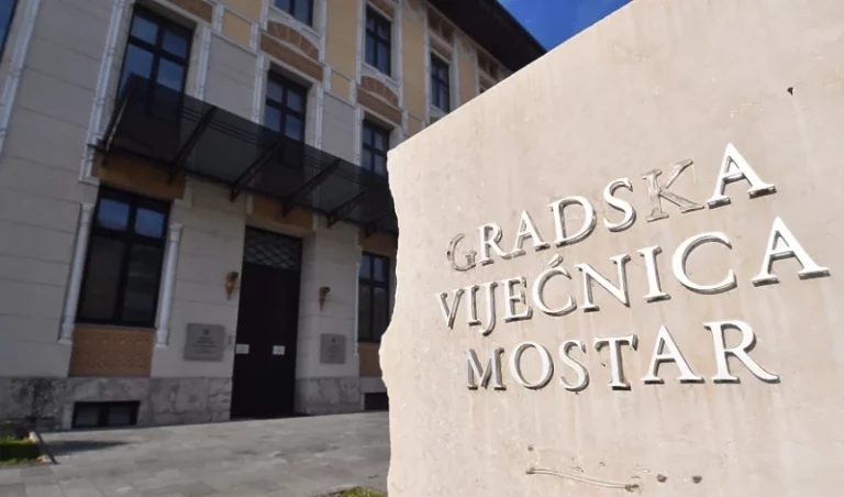 Ustavni sud FBiH presudio: Statut Grada Mostara diskriminirajući, sporne odredbe moraju biti izmijenjene